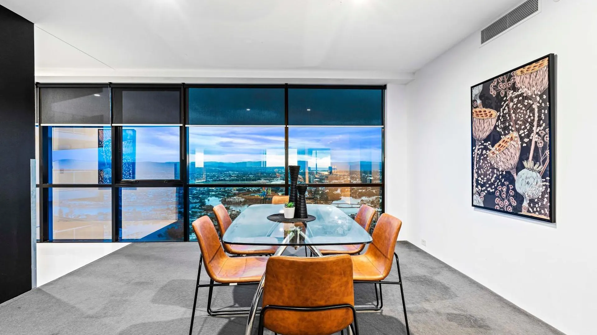 Three Bedroom Ocean View Apartments At Circle On Cavill - One Free Parking! - Self Contained & Privately Managed - Wow Stay Gold Coast